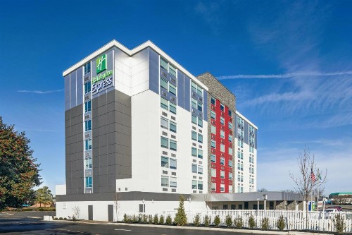 Holiday Inn Express Richmond - Midtown an IHG Hotel