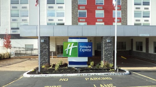 Holiday Inn Express Richmond - Midtown an IHG Hotel - image 13