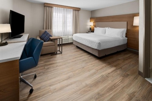 Candlewood Suites Richmond - South - image 19