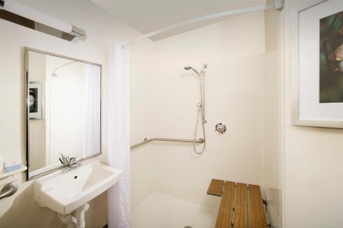 Candlewood Suites Richmond - South - image 45