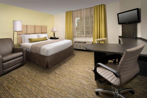 Candlewood Suites Richmond - South - image 46