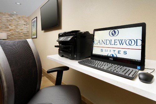 Candlewood Suites Richmond - South - image 47