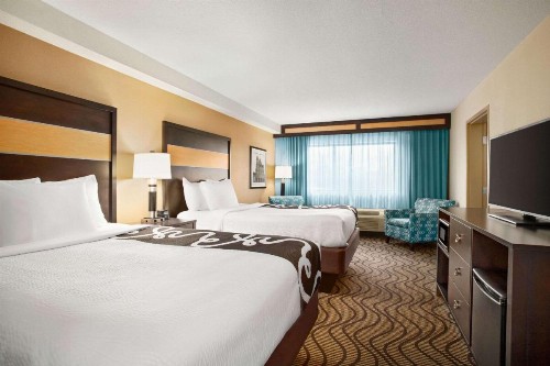 La Quinta Inn & Suites by Wyndham Richmond-Midlothian - image 25