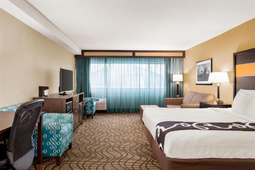 La Quinta Inn & Suites by Wyndham Richmond-Midlothian - image 47