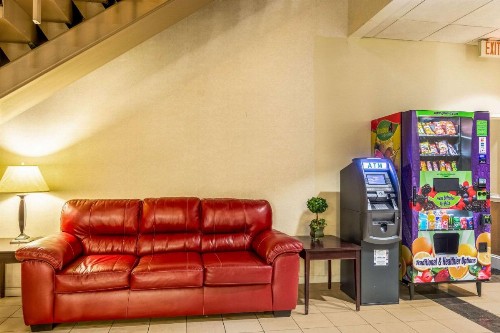 Quality Inn Central - image 18