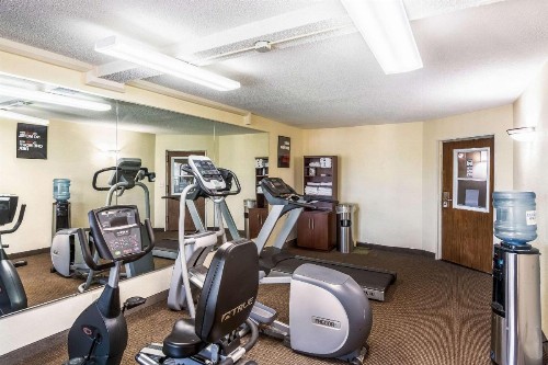 Quality Inn Central - image 19