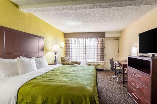 Quality Inn Central - image 26