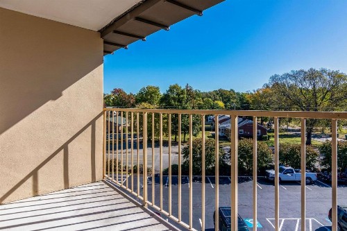 Quality Inn Central - image 30