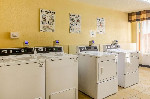 Quality Inn Central - image 31