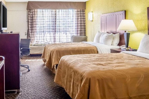 Quality Inn Central - image 32
