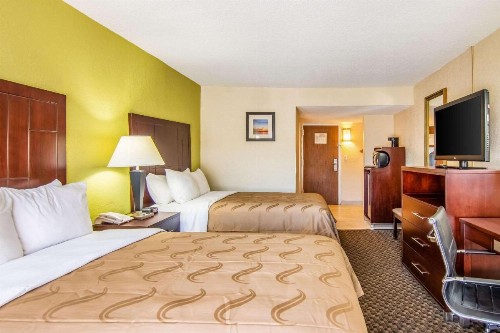 Quality Inn Central - image 9