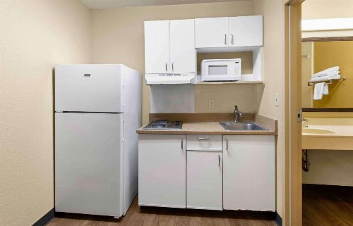 Extended Stay America Suites - Richmond - W Broad Street - Glenside - South - image 8