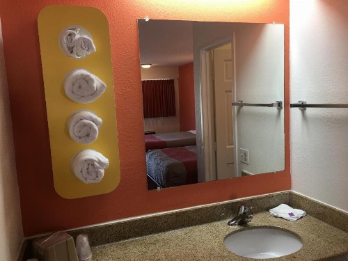 Motel 6-Richmond VA - Midlothian Turnpike - image 14