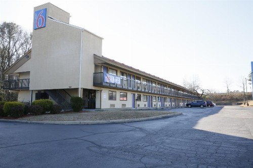 Motel 6-Richmond VA - Midlothian Turnpike - image 2