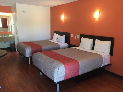 Motel 6-Richmond VA - Midlothian Turnpike - image 4