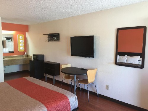 Motel 6-Richmond VA - Midlothian Turnpike - image 6