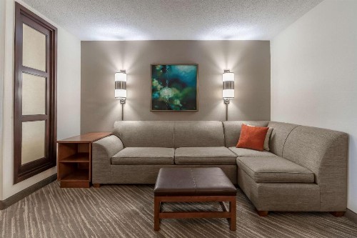 Hyatt Place Richmond Arboretum - image 17