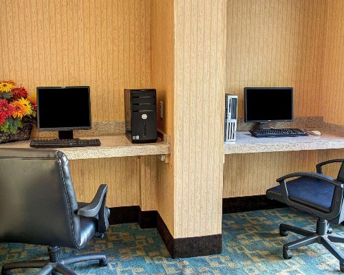Quality Inn North - image 16