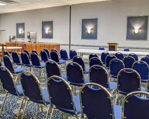 Quality Inn North - image 17