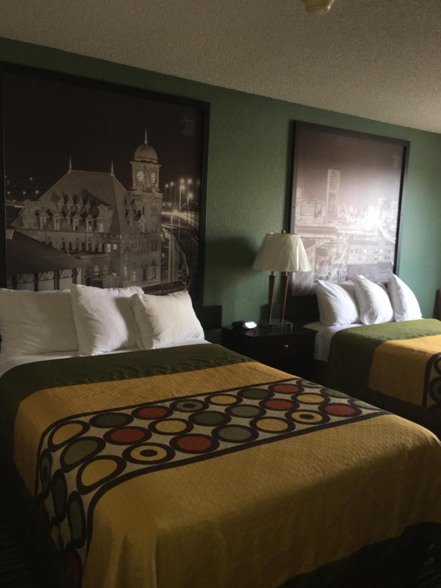 Super 8 by Wyndham Richmond Midlothian Turnpike - image 2