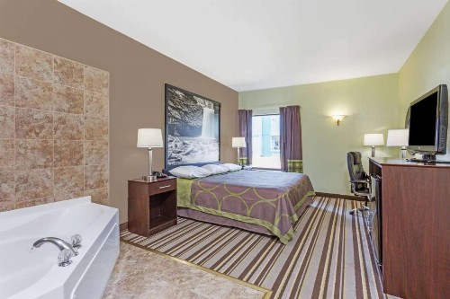 Super 8 by Wyndham Midlothian/Richmond Area - image 27