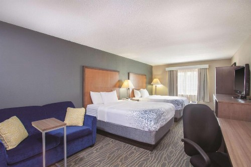 La Quinta Inn by Wyndham Richmond South - image 2