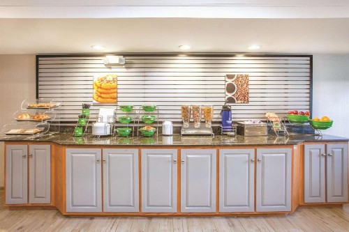 La Quinta Inn by Wyndham Richmond South - image 36