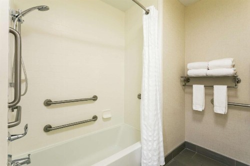 Homewood Suites by Hilton Richmond-Downtown - image 21