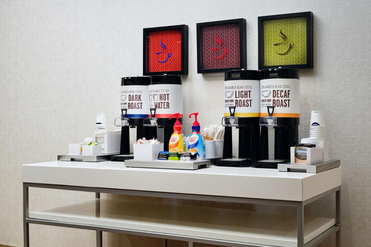 Hampton Inn & Suites - Richmond - Downtown VA - image 7