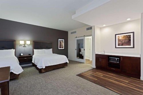 Hampton Inn & Suites - Richmond - Downtown VA - image 9