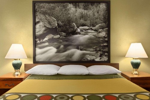 Super 8 by Wyndham Ridgecrest - image 16