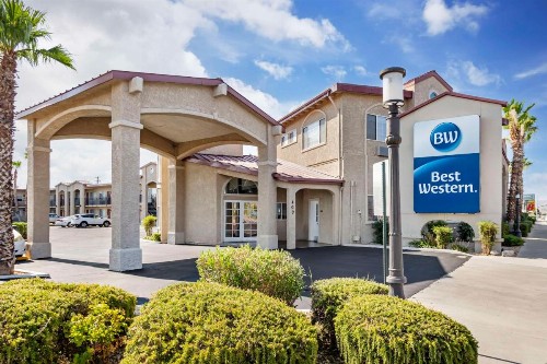 Best Western China Lake Inn - image 39