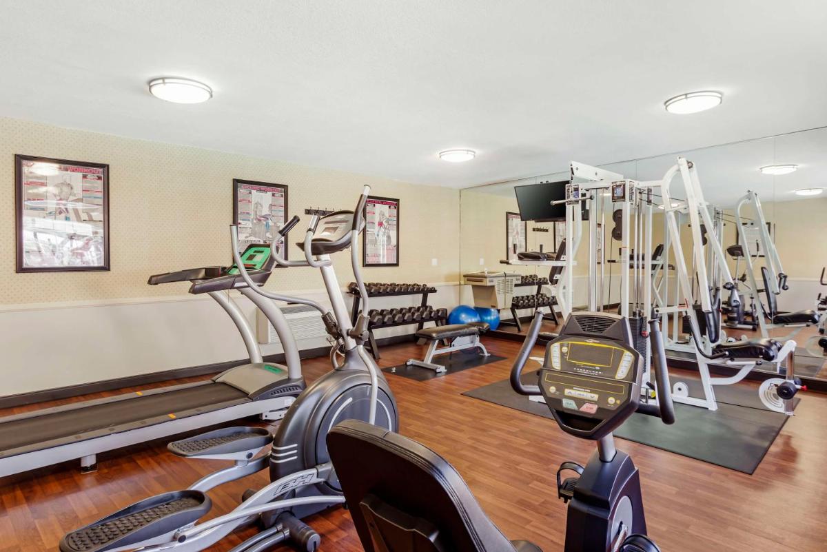 Best Western China Lake Inn - image 4