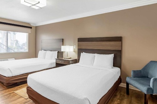 Best Western China Lake Inn - image 41