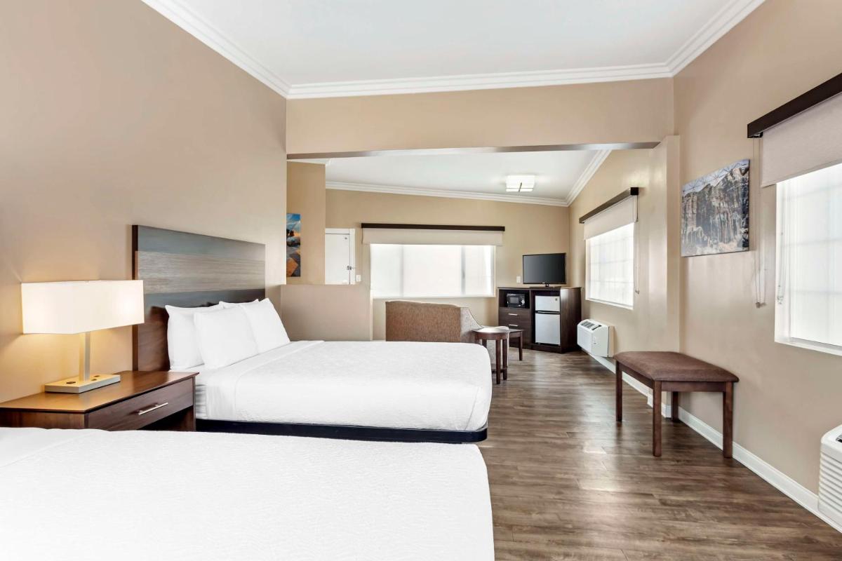 Best Western China Lake Inn - image 7