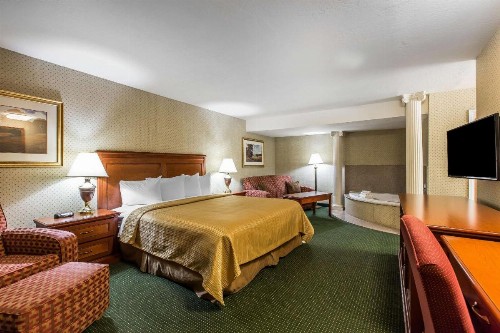 Quality Inn Near China Lake Naval Station - image 10