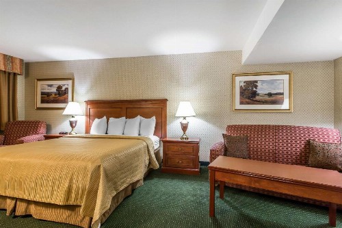 Quality Inn Near China Lake Naval Station - image 14
