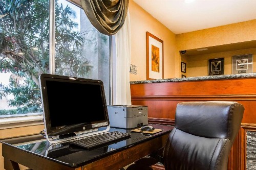 Quality Inn Near China Lake Naval Station - image 20