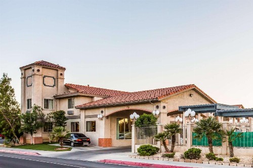 Quality Inn Near China Lake Naval Station - image 21
