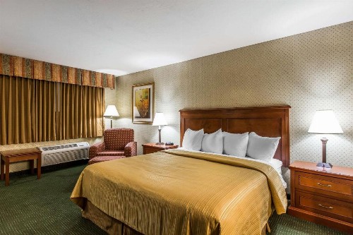 Quality Inn Near China Lake Naval Station - image 27
