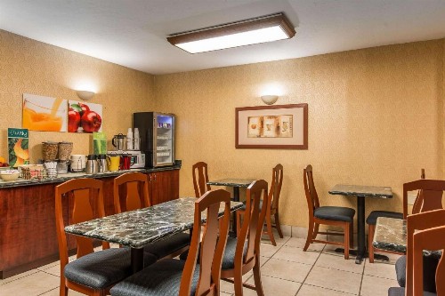 Quality Inn Near China Lake Naval Station - image 3