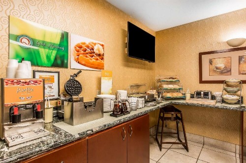 Quality Inn Near China Lake Naval Station - image 38