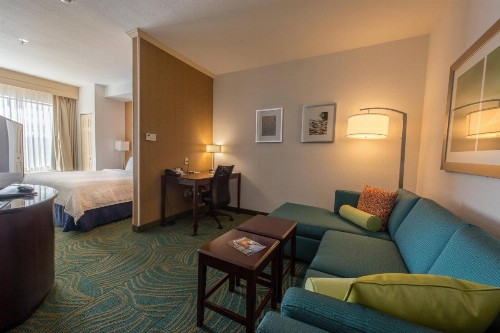 SpringHill Suites Ridgecrest - image 15