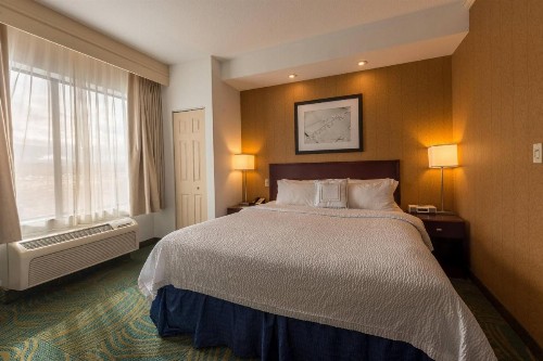 SpringHill Suites Ridgecrest - image 20