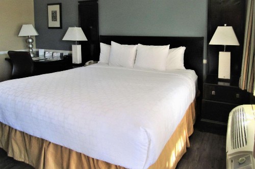 Clarion Inn Ridgecrest - image 24