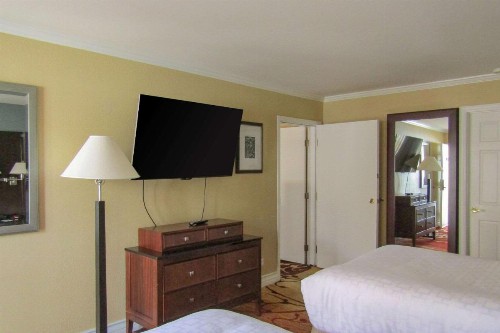 Clarion Inn Ridgecrest - image 27