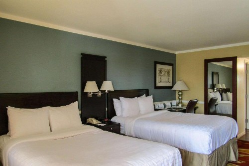 Clarion Inn Ridgecrest - image 31
