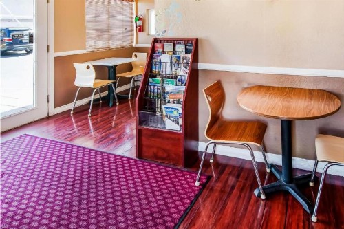 OYO Hotel Europa Ridgecrest CA - W Upjohn Ave - image 12