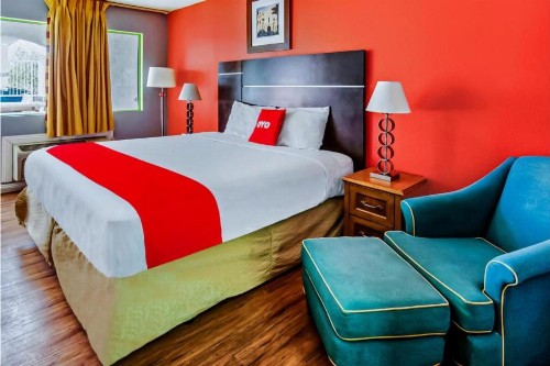 OYO Hotel Europa Ridgecrest CA - W Upjohn Ave - image 21