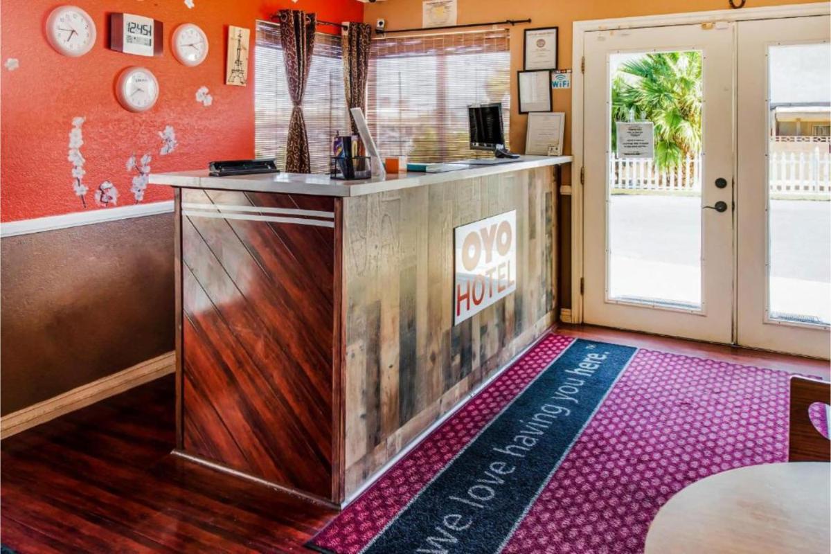 OYO Hotel Europa Ridgecrest CA - W Upjohn Ave - image 4